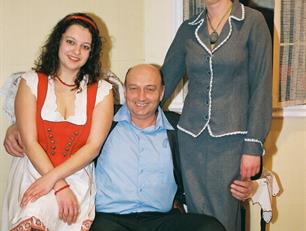 Zleva: